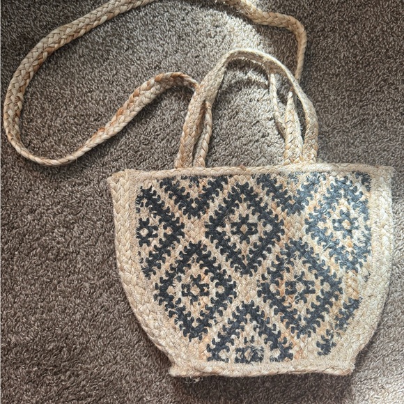 Lulus Handbags - Lulus Woven Tote Bag
